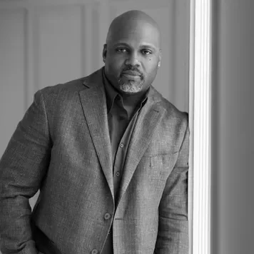 Demetrius+Nabors+BW(1).jpg-sqLg Demetrius+Nabors+BW(1).jpg-sqLg