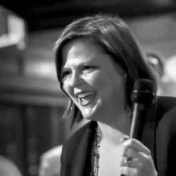 NicoleHeitgerBNW2.jpg-sqLg